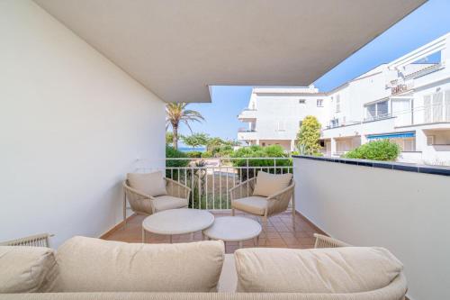 Milenial Immo Beachfront with parking Roses