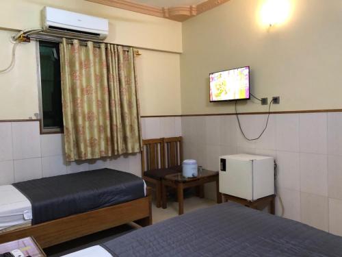 Gallery image of AL-AMARAT HOTEL Saddar in Karachi