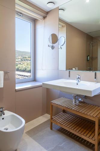 Phòng tắm tại Hotel Fundador
