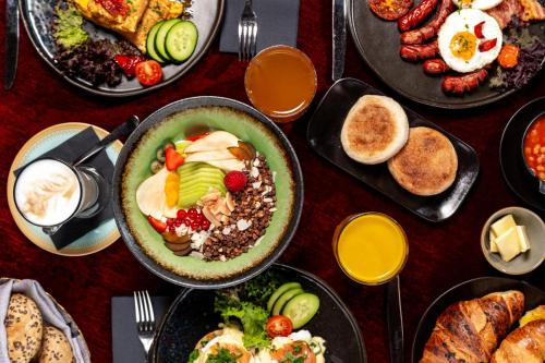 Jídlo v hotelu nebo okolí