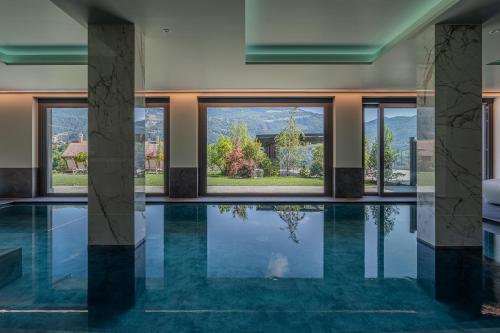 Πισίνα στο ή κοντά στο Miramontino Mountain Suite