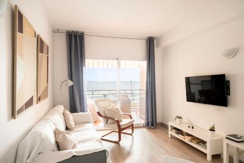 AA Guest - Rubi Front Sea Views Eco Apartment
