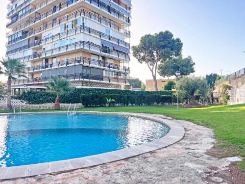 Elegante Luminoso con Piscina A 100 m del Mar AC