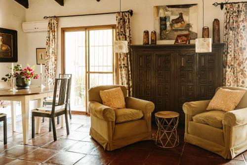 Dehesa de las Yeguas casa en finca privada con piscina y playa