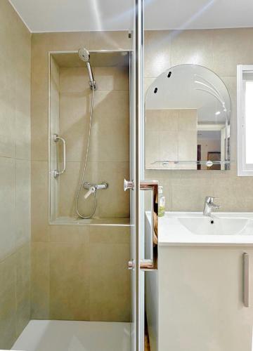Apartamento con Vistas al Mar y Parking