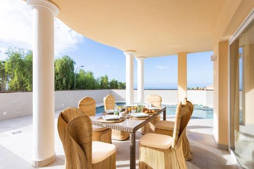 Villa Cush by Olax Rentals