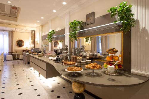 Jídlo v hotelu nebo okolí