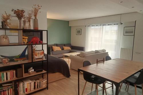 Quiet stay in Boulogne-Billancourt near Paris