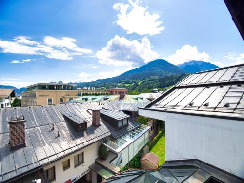 an overhead view of roofs of buildings and mountains at Ferienwohnung Kehlsteinblick in Berchtesgaden