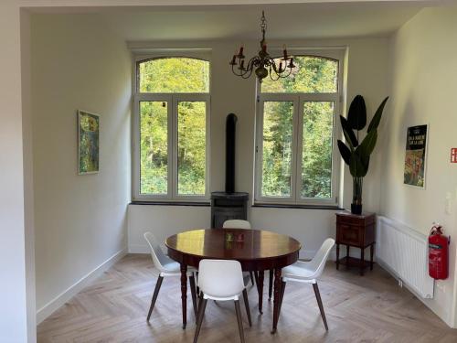 Fotografie z fotogalerie ubytování Villa Froidvau v destinaci Dinant