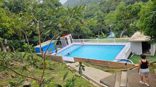 Bazén v ubytování Tierra Bendita nebo v jeho okolí