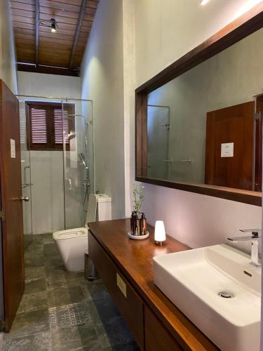 Ένα μπάνιο στο Kohomba House Colombo