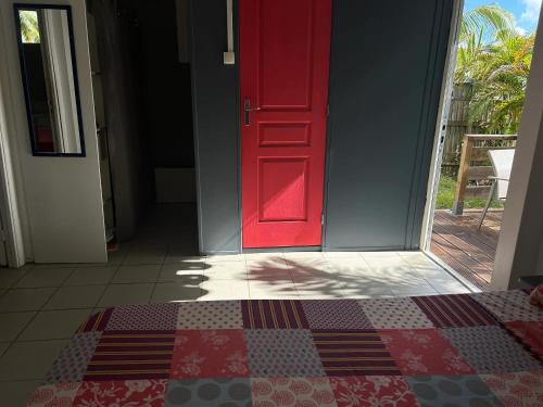 Photo de la galerie de l'établissement Appartement confortable à Baie-Mahault, 35 m² avec terrasse, à Baie-Mahault