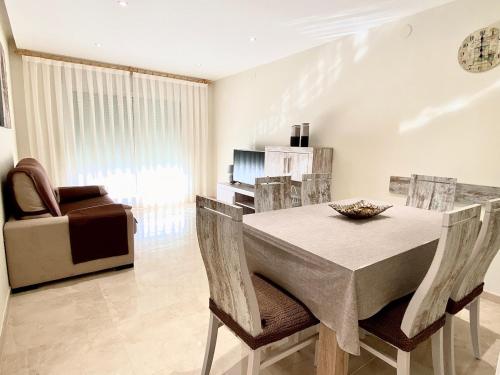 Nice apartment in Cambrils