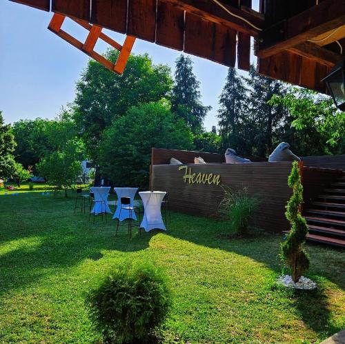 Κήπος έξω από το Heaven