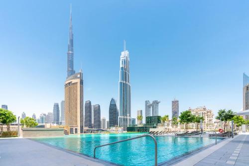 Luxury 3 bed with Burj Khalifa and Dubai Skyline View