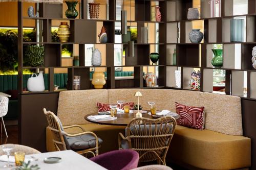 Crowne Plaza Madrid - Centre Retiro by IHG photo 73