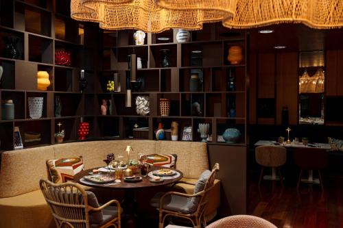 Crowne Plaza Madrid - Centre Retiro by IHG photo 74