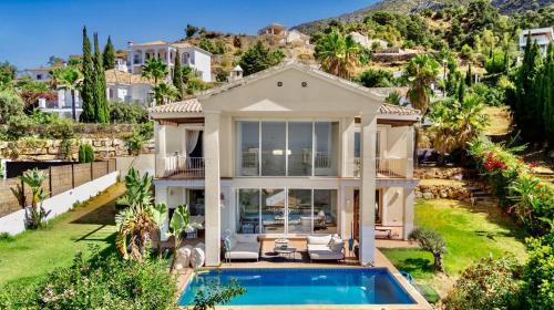 Villa Olga MARBELLA- GOLDEN MILE -Breathtaking SEA VIEW- PRIVATE POOL