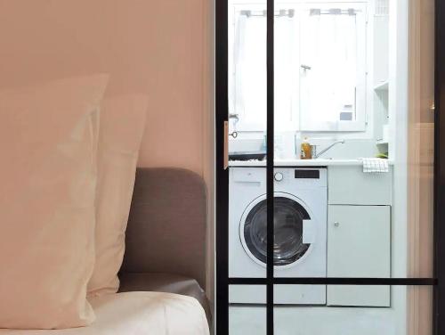 Cozy Single Flat in Paris 16th District Elevator N16-142