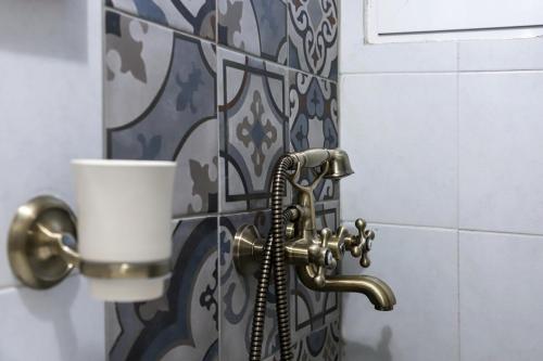 O baie la Adorable Jacuzzi flat in the most alive Athens!