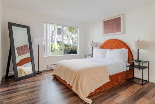 Ένα ή περισσότερα κρεβάτια σε δωμάτιο στο Blueground Santa Clara pool nr Central Park SFO-2046