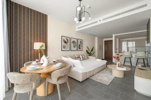 Ένα ή περισσότερα κρεβάτια σε δωμάτιο στο FIRST CLASS 3BR Stylish Luxury Escape