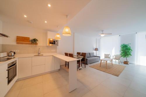 Ático con gran terraza privada cerca de la playa