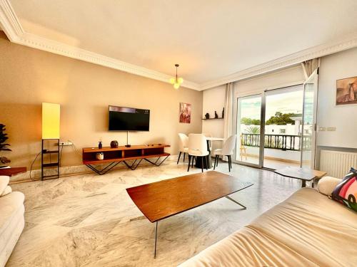 La Marsa Designer and spacious apart