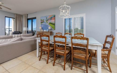 Posezení v ubytování Phoenix X 101 condo