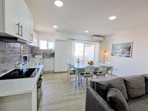 Køkken eller tekøkken på Blue Sun Armação