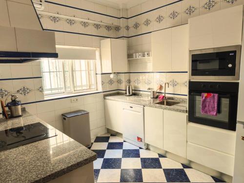 Ronda Suite, Parking gratuito cercano