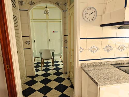 Ronda Suite, Parking gratuito cercano