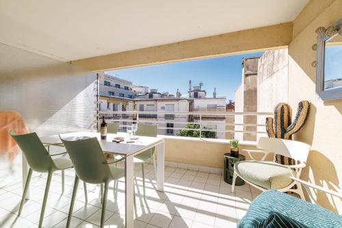 MY CASA - PALAIS MED 702 D - 2 bedroom Down Town with Terasse AC