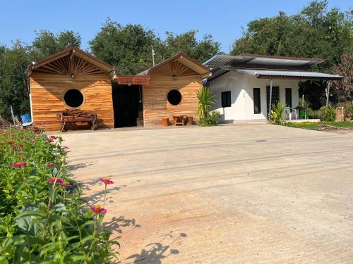 Foto sihtkohas Chat Trakan asuva majutusasutuse บ้านสวนพงษ์ศิริ Baan Suan Pongsiri galeriist