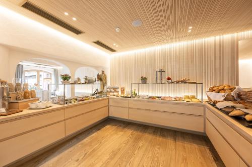 Toit hotelli aladel või selle läheduses