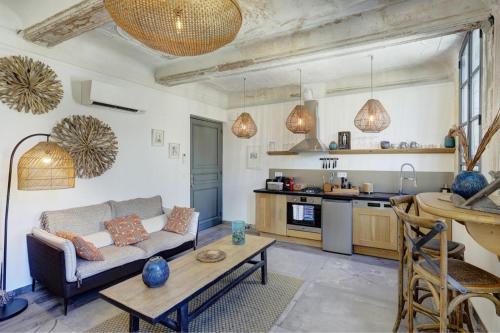 Η κουζίνα ή μικρή κουζίνα στο HP2 Magnifique appartement dans HP les Oliviers-2