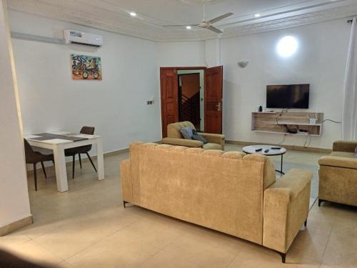 Billede fra billedgalleriet på 1 chambre salon-messebo électricité inclus TTC i Cotonou