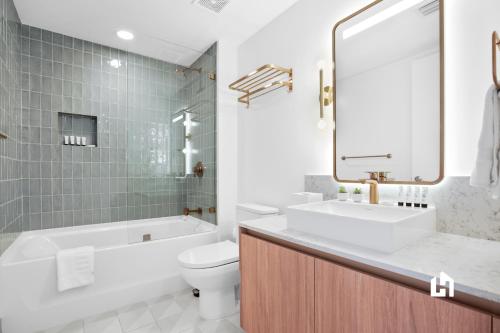 Stylish Apartments with Partial Ocean Views in Downtown! photo 236