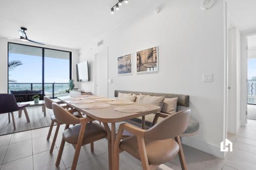 Stylish Apartments with Partial Ocean Views in Downtown! photo 206