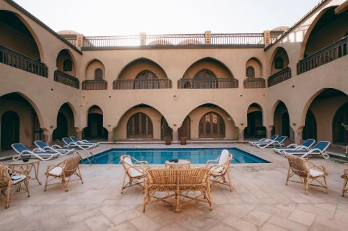 Bazén v ubytování Sultana Palace nebo v jeho okolí