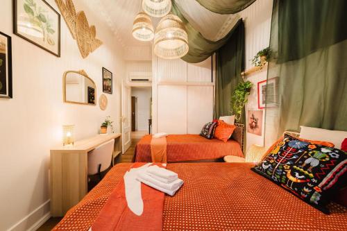 Elegant Lisbon Stay Modern Vintage Charm wAC