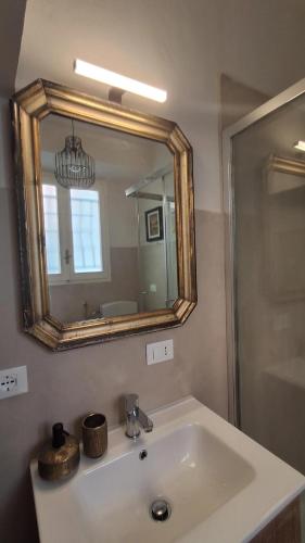 Et badeværelse på Il Carebbio - A r t & D e si g n