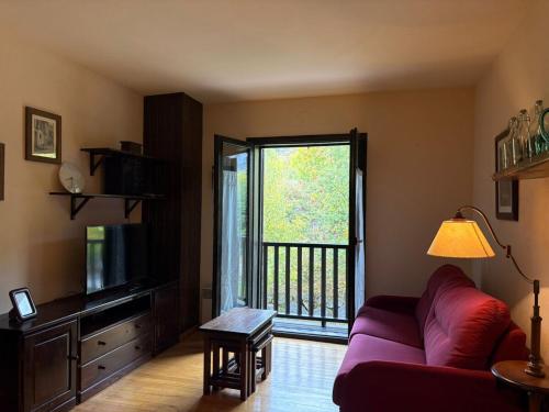 Jardín, parking y barbacoa - Tu espacio de relax - Besiberri 2