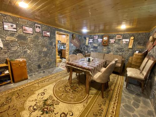 Eldeniz Nuxa House