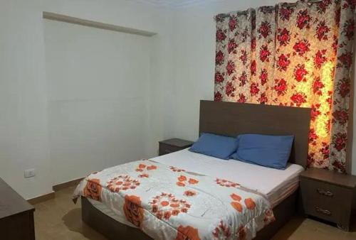 Postel nebo postele na pokoji v ubytování jamaal allaaa