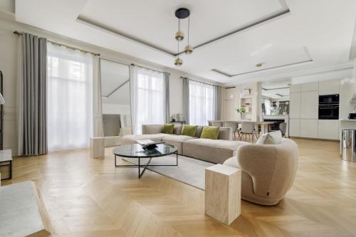 My Paris Apartments - Marbeuf