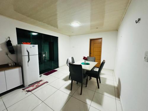 Kuchyň nebo kuchyňský kout v ubytování Casa para a cop 30