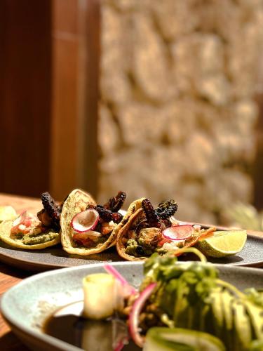 Mad på hotellet eller i nærheden