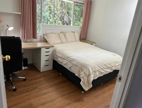 UQ double bed for nice living U3